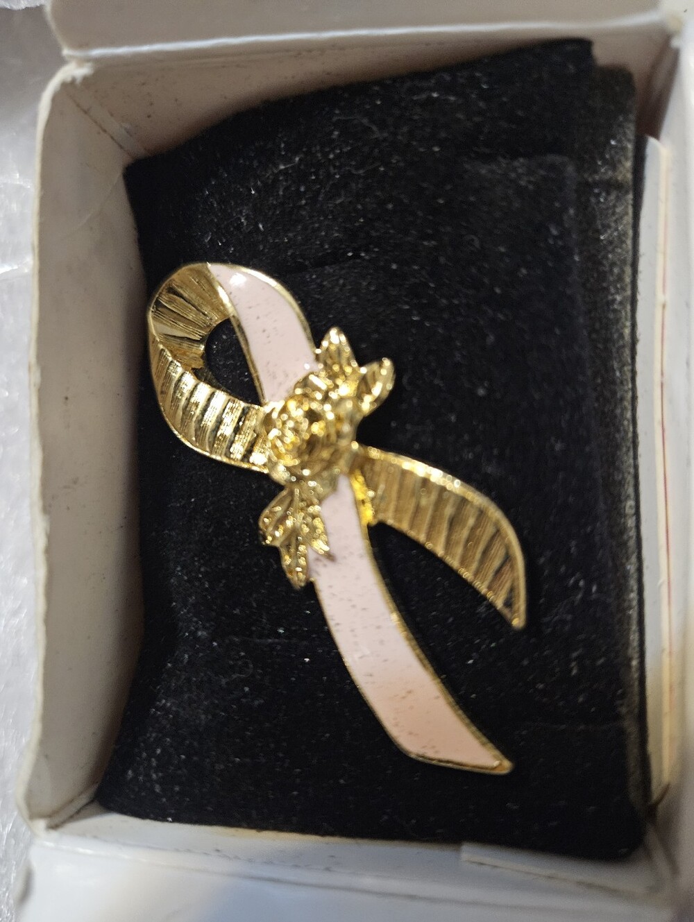 Assorted Brooches - Picture 12 of 12